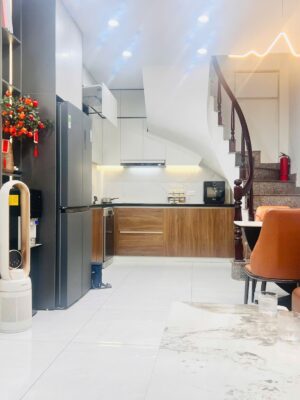 TRUNG TÂM  QUẬN BA ĐÌNH CÁCH MẶT PHỐ 5M -KINH DOANH DÒNG TIỀN.- NỘI THẤT SANG TRỌNG CAO CẤP