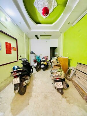 NHÀ ĐẸP HAI THOÁNG TRƯỚC SAU – GẦN HỒ ĐỊNH CÔNG – NGÕ THÔNG – SỔ VUÔNG ĐẸP.