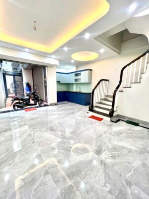 VỊ TRÍ HIẾM NHÀ BÁN – MẶT NGÕ OTO TRÁNH – THOÁNG TƯỜNG XÂY MỚI ĐỘC LẬP – NHÀ MỚI ĐẸP – ĐỦ CÔNG NĂNG – TIỆN ÍCH NGẬP TRÀN NGAU SIÊU THỊ AEON