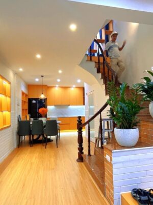 GẦN PHỐ – NHÀ ĐẸP Ở NGAY TRUNG TÂM QUẬN BA ĐÌNH – ĐẦY ĐỦ CÔNG NĂNG TIỆN ÍCH
